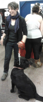 Marie-Jeanne Blain et la chienne Serpentine à un évènement-thérapie à l’UdeM, en 2014